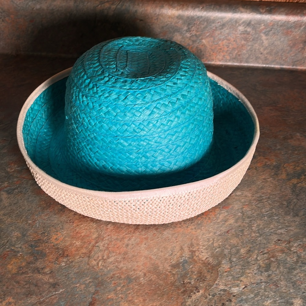 Vintage Liz Claiborne 1980 straw hat in aqua and white - Picture 4 of 6